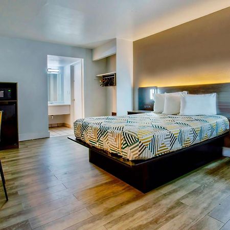 Motel 6 Tucson, Az - East Williams Center Екстер'єр фото