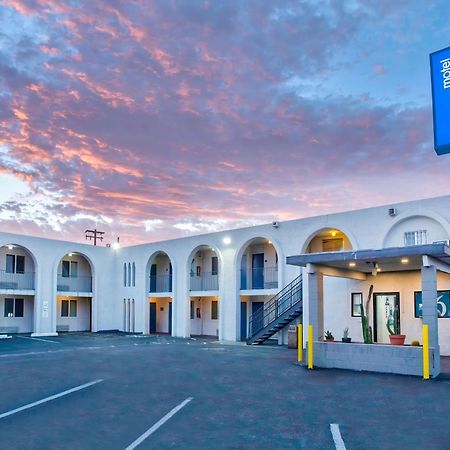 Motel 6 Tucson, Az - East Williams Center Екстер'єр фото