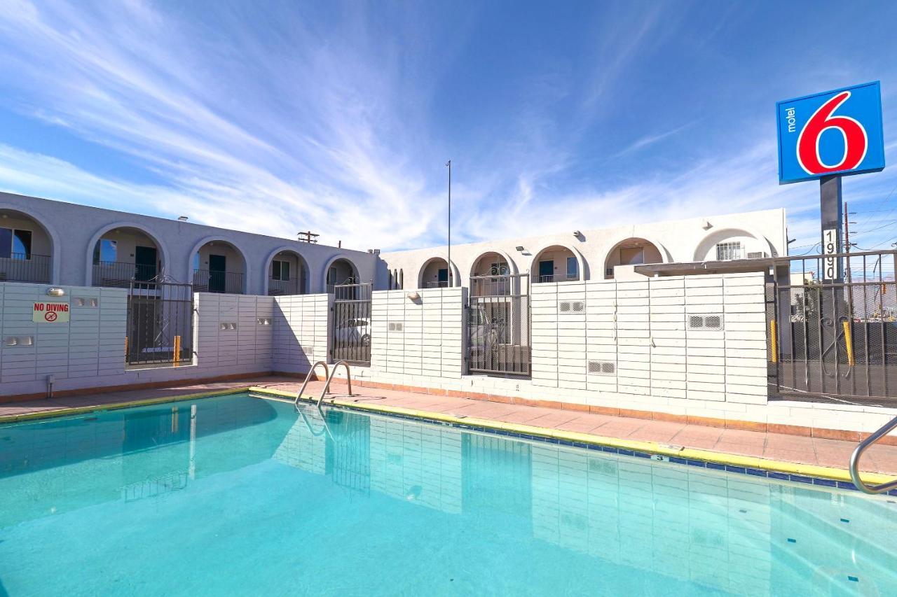 Motel 6 Tucson, Az - East Williams Center Екстер'єр фото