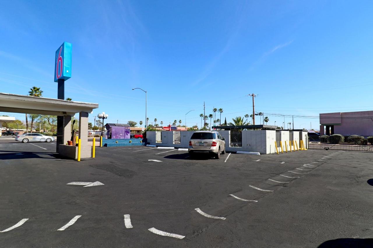 Motel 6 Tucson, Az - East Williams Center Екстер'єр фото
