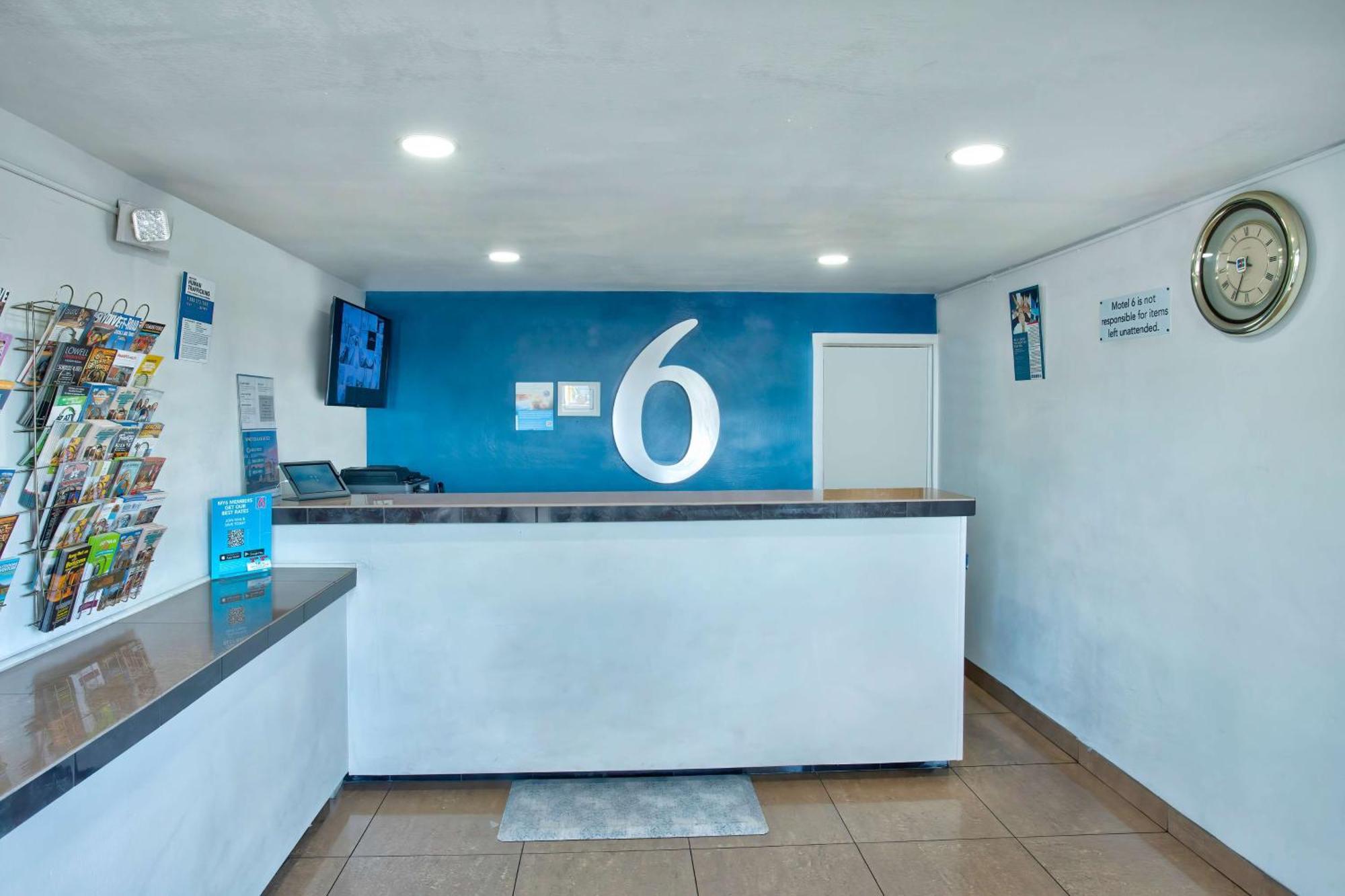 Motel 6 Tucson, Az - East Williams Center Екстер'єр фото