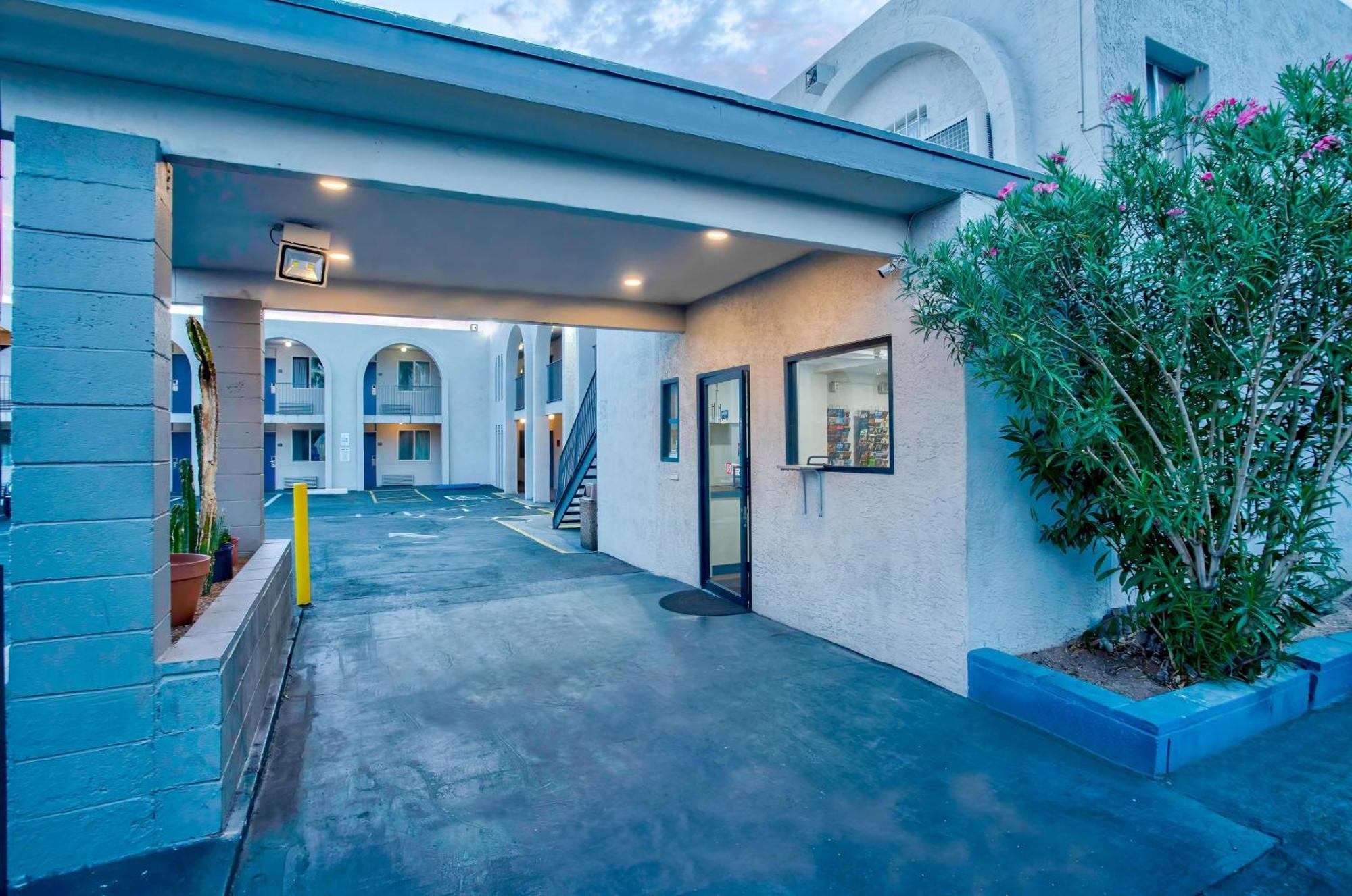 Motel 6 Tucson, Az - East Williams Center Екстер'єр фото